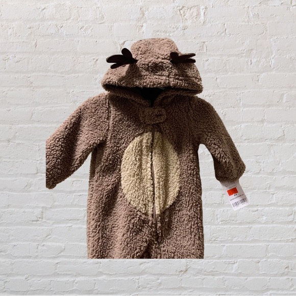 Reindeer One-Piece - Picture 4 of 5